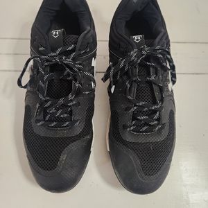 Under Armour Women's Glyde MT Softball Cleats Black white Size 11